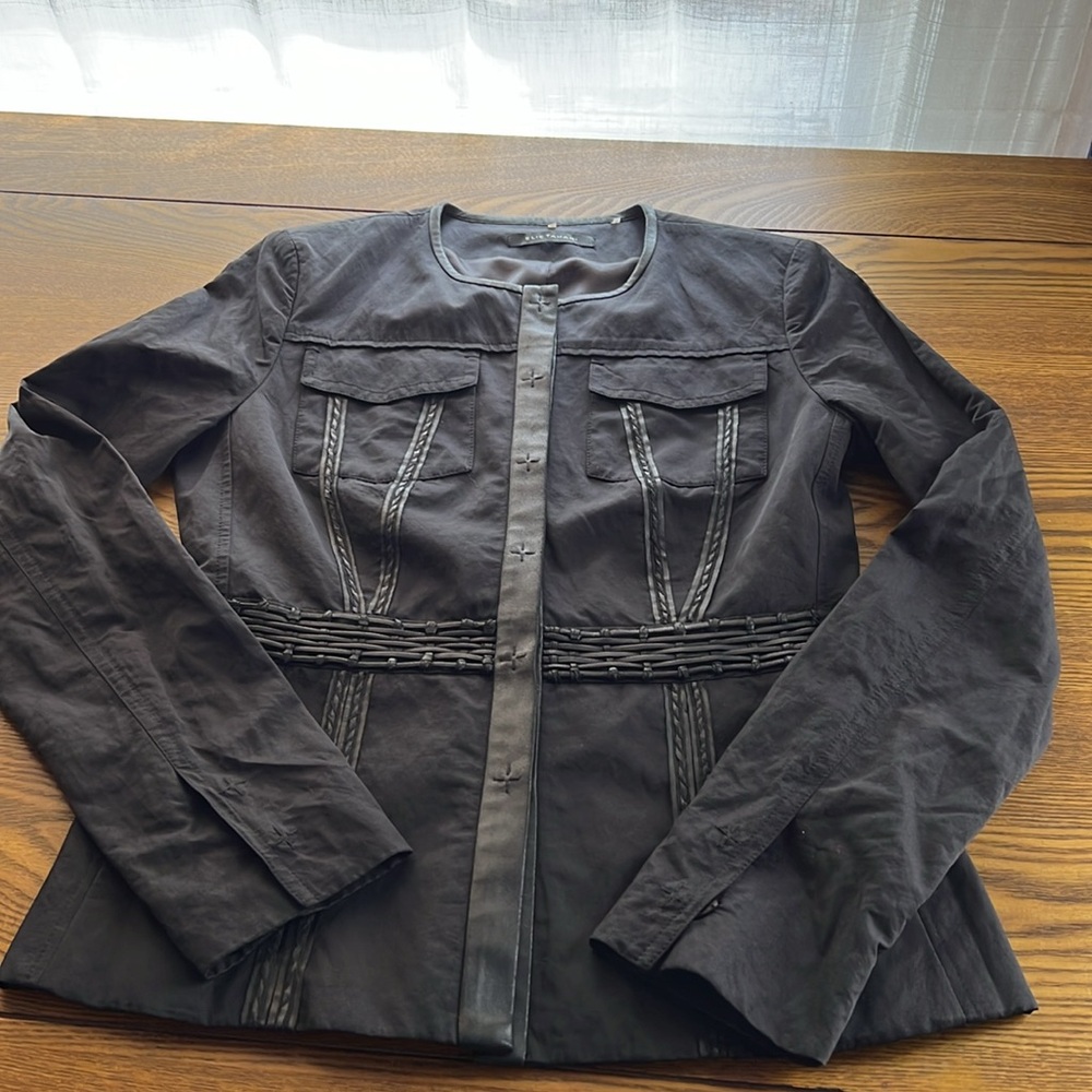 ELIE TAHARI Beautiful black cotton and leather jacket.